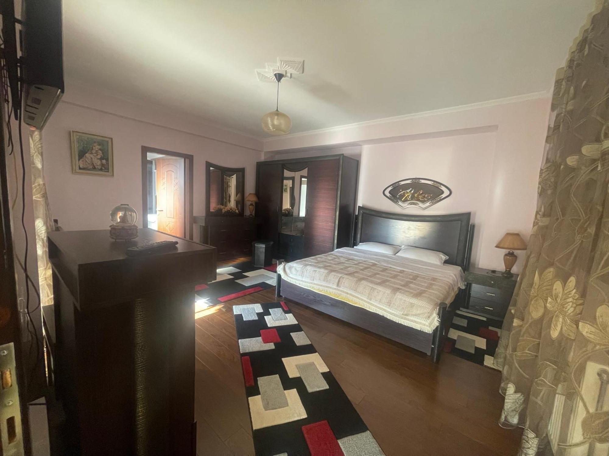 Tradicionale Violeta Villa Korce